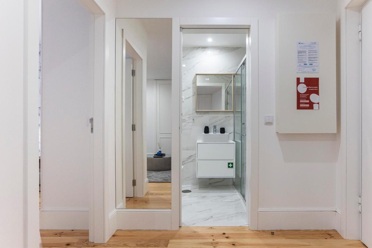Elegant Downtown 1Br Flat W/ Ac By Lovelystay OOporto Esterno foto