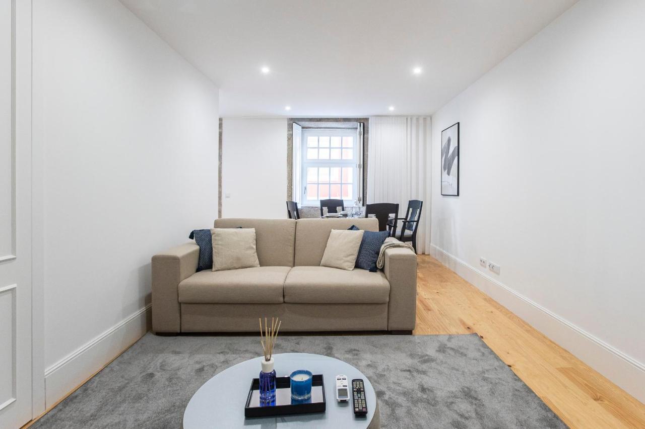 Elegant Downtown 1Br Flat W/ Ac By Lovelystay OOporto Esterno foto