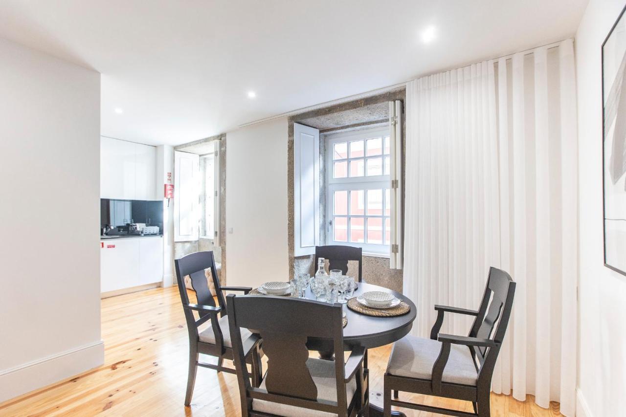 Elegant Downtown 1Br Flat W/ Ac By Lovelystay OOporto Esterno foto