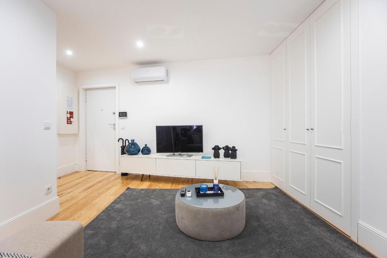 Elegant Downtown 1Br Flat W/ Ac By Lovelystay OOporto Esterno foto