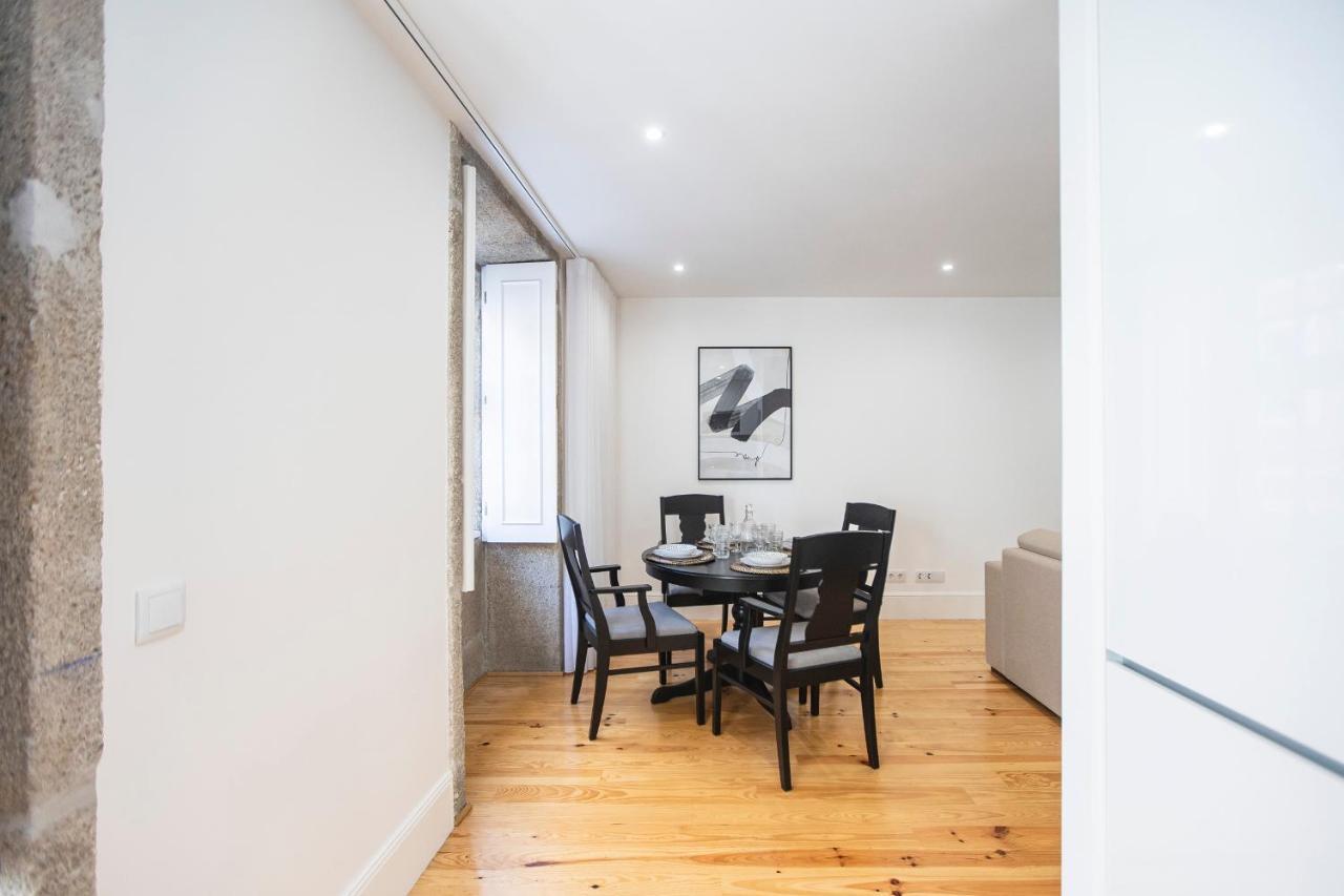 Elegant Downtown 1Br Flat W/ Ac By Lovelystay OOporto Esterno foto